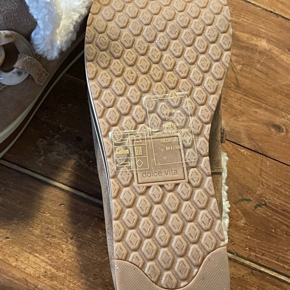 New Dolce Vita Jamey Fur Lined Slides - Picture 5 of 14